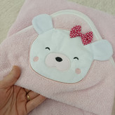 حوله دورپیچ نوزادی 2 تیکه طرح خرس پاپیون دار. مارک lovi baby.کیفیت دوخت عالی.نرم و لطیف و بدون حساسیت.قیمت اقتصادی